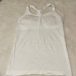 Lululemon top